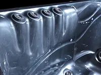 Jacuzzi - afbeelding 6 van  18