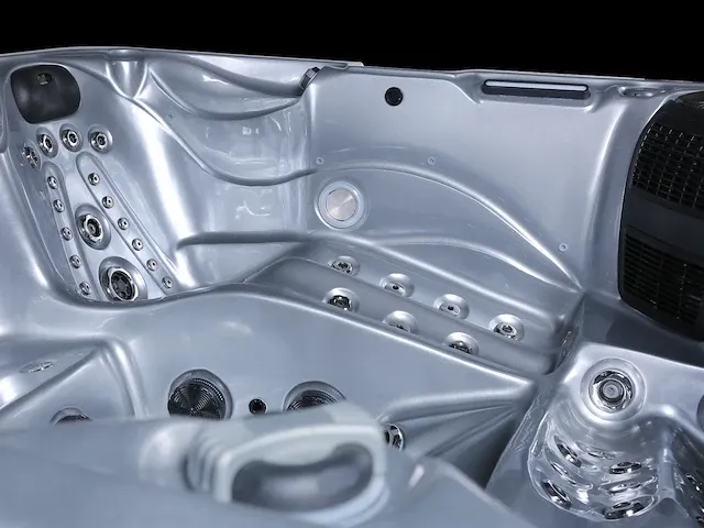 Jacuzzi - afbeelding 14 van  18