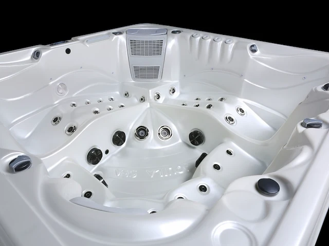 Jacuzzi - afbeelding 13 van  17