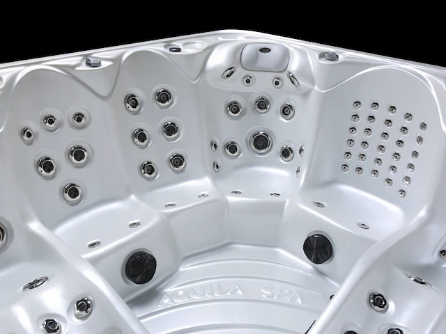 Jacuzzi - afbeelding 16 van  17