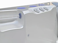 Jacuzzi - afbeelding 8 van  13