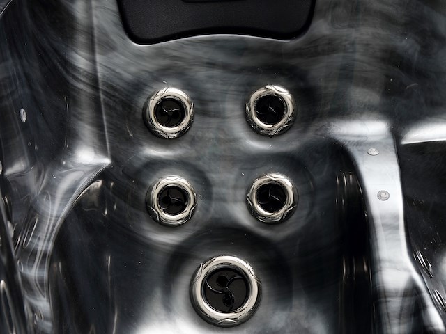 Jacuzzi - afbeelding 13 van  23