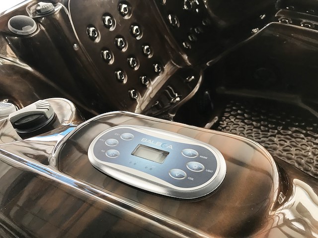 Jacuzzi - afbeelding 6 van  6