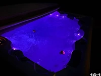 Jacuzzi - afbeelding 4 van  13