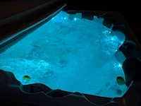 Jacuzzi - afbeelding 5 van  13
