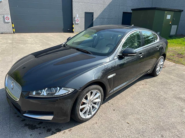 Jaguar - 2013 - xf - personenauto - afbeelding 1 van  34