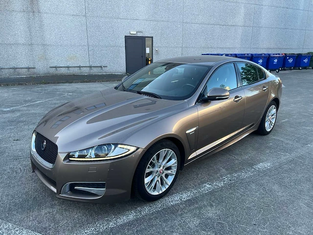 Jaguar - 2016 - xf - xf - personenauto - afbeelding 1 van  24