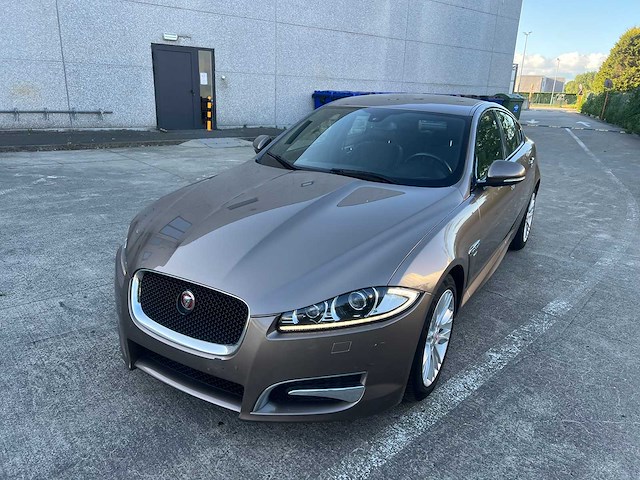 Jaguar - 2016 - xf - xf - personenauto - afbeelding 20 van  24