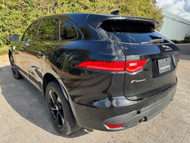 Jaguar - f-pace - car - 2019 - afbeelding 23 van  32