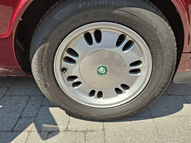 Jaguar - sovereign - xj6 xj40 - oldtimer - afbeelding 6 van  65