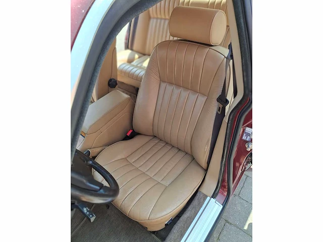 Jaguar - sovereign - xj6 xj40 - oldtimer - afbeelding 18 van  65