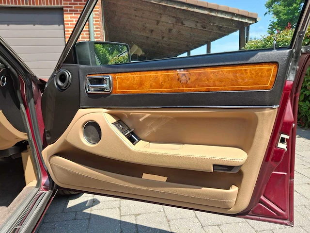 Jaguar - sovereign - xj6 xj40 - oldtimer - afbeelding 19 van  65