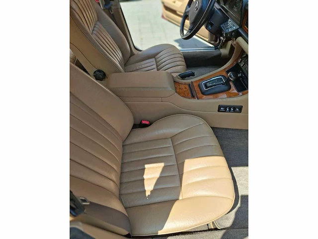Jaguar - sovereign - xj6 xj40 - oldtimer - afbeelding 32 van  65