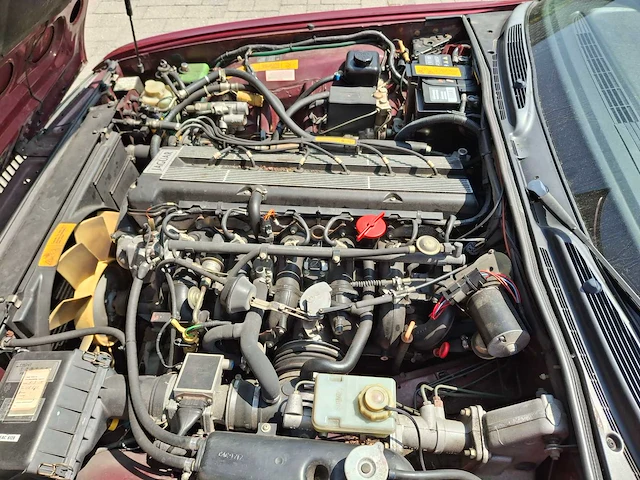Jaguar - sovereign - xj6 xj40 - oldtimer - afbeelding 38 van  65