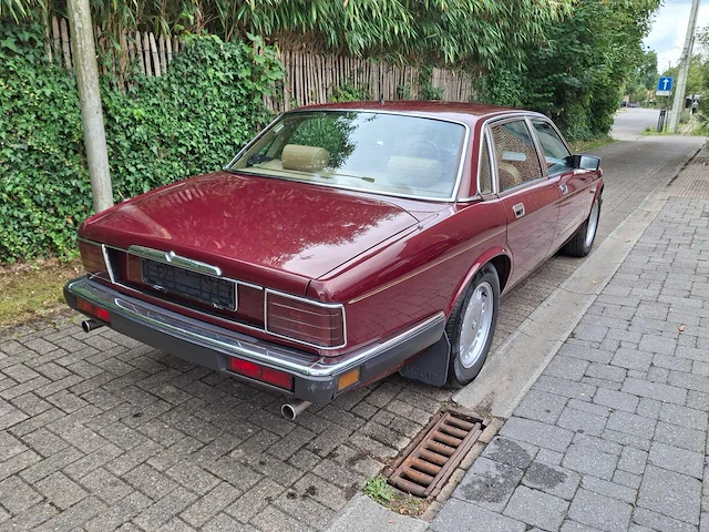 Jaguar - sovereign - xj6 xj40 - oldtimer - afbeelding 34 van  65