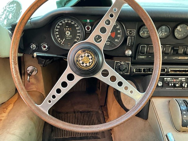 Jaguar 4.2 e-type oldtimer - afbeelding 8 van  32