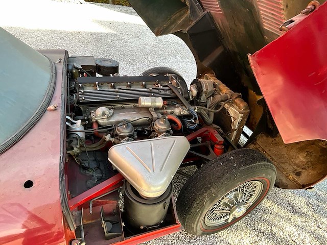 Jaguar 4.2 e-type oldtimer - afbeelding 20 van  32