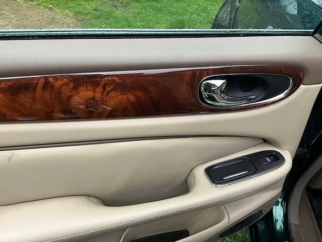Jaguar daimler 2007 - afbeelding 14 van  35
