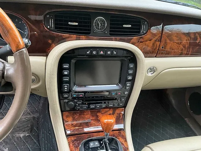Jaguar daimler 2007 - afbeelding 18 van  35