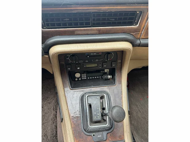 Jaguar daimler xj40 1e eigenaar no reserve - afbeelding 5 van  17