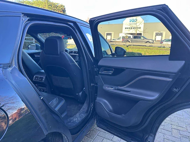 Jaguar f pace, 2018 - afbeelding 18 van  41