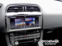 Jaguar f-pace 30d awd - afbeelding 32 van  55