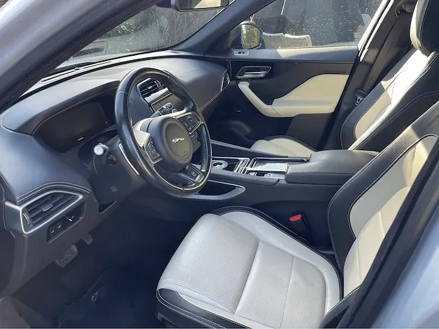 Jaguar f-pace r design 2.0 - afbeelding 5 van  22
