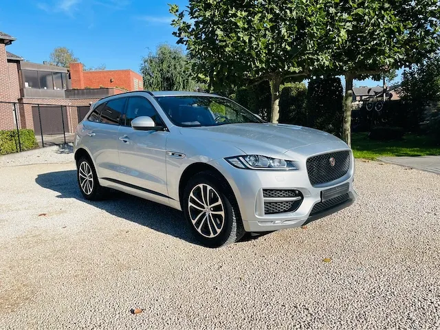 Jaguar f-pace r design 2.0 - afbeelding 12 van  22