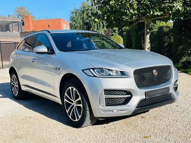 Jaguar f-pace r design 2.0 - afbeelding 16 van  22