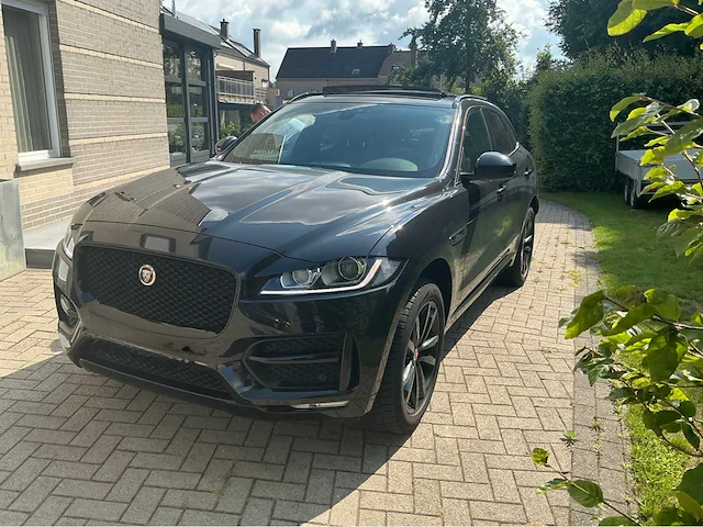 Jaguar f-pace suv personenauto - afbeelding 1 van  32