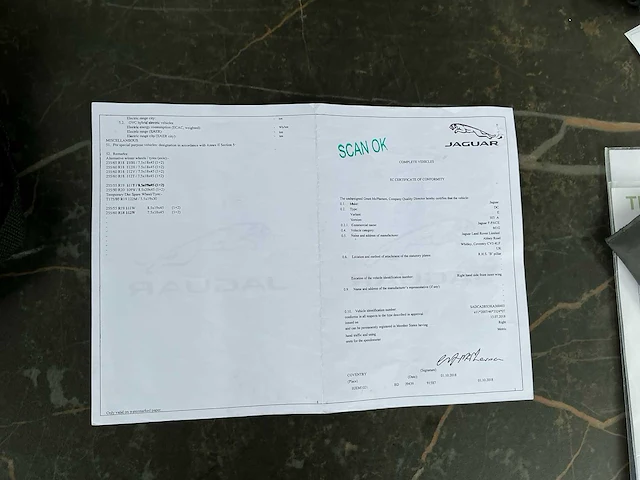 Jaguar f-pace suv personenauto - afbeelding 26 van  32