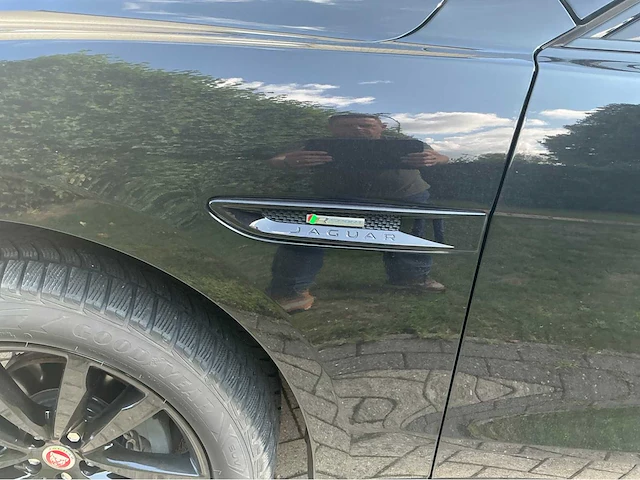 Jaguar f-pace suv personenauto - afbeelding 23 van  32