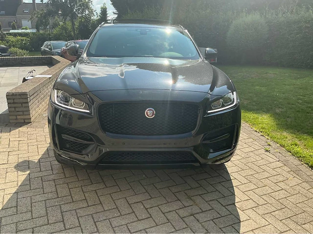 Jaguar f-pace suv personenauto - afbeelding 31 van  32