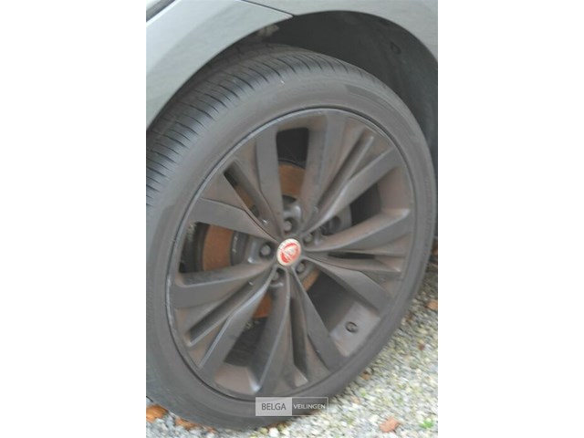 Jaguar f space - afbeelding 9 van  26