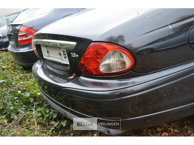 Jaguar f space - afbeelding 15 van  26