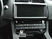 Jaguar f space - afbeelding 18 van  26