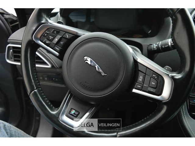 Jaguar f space - afbeelding 20 van  26