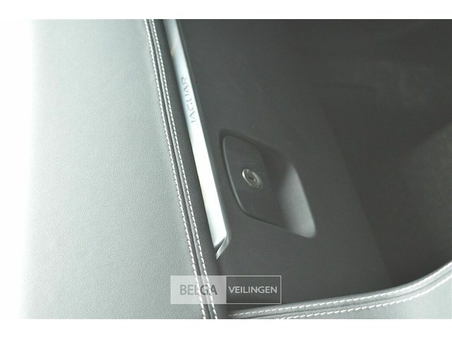 Jaguar f space - afbeelding 21 van  26