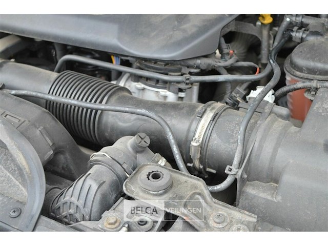 Jaguar f space - afbeelding 26 van  26