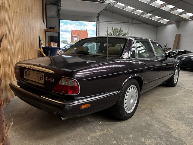Jaguar souvereign,1998 - afbeelding 19 van  25
