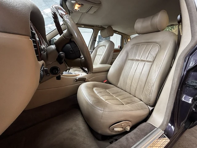 Jaguar souvereign,1998 - afbeelding 24 van  25