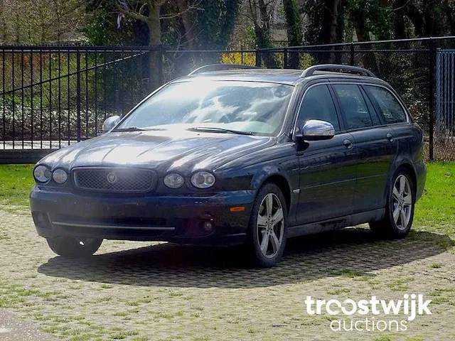 Jaguar x-type estate 2.5 v6 'executive' - afbeelding 1 van  56