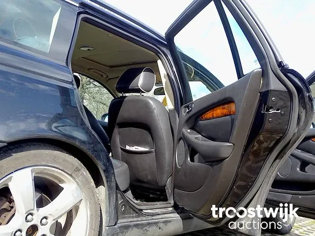Jaguar x-type estate 2.5 v6 'executive' - afbeelding 17 van  56