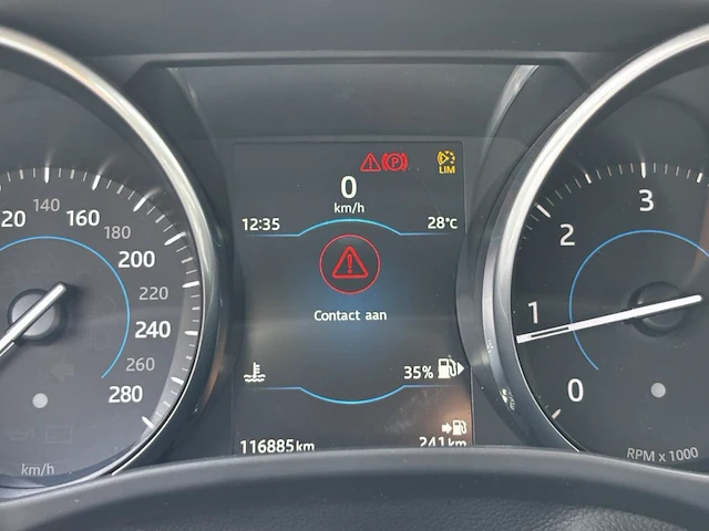 Jaguar xe 2.0 d e-performance r-sport 163,2017 - afbeelding 2 van  26