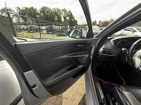 Jaguar xe 2.0 d e-performance r-sport 163,2017 - afbeelding 23 van  26