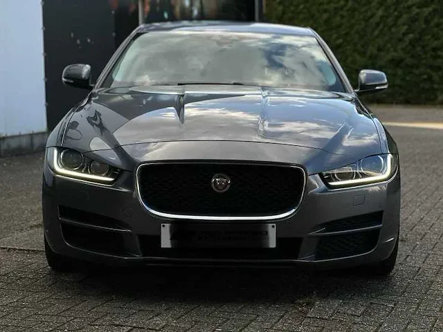 Jaguar xe, 2016 - afbeelding 12 van  23