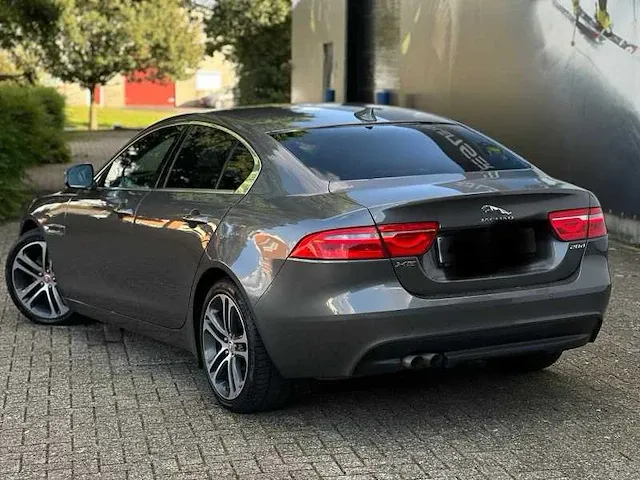Jaguar xe, 2016 - afbeelding 19 van  23