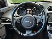Jaguar xe, 2016 - afbeelding 23 van  23