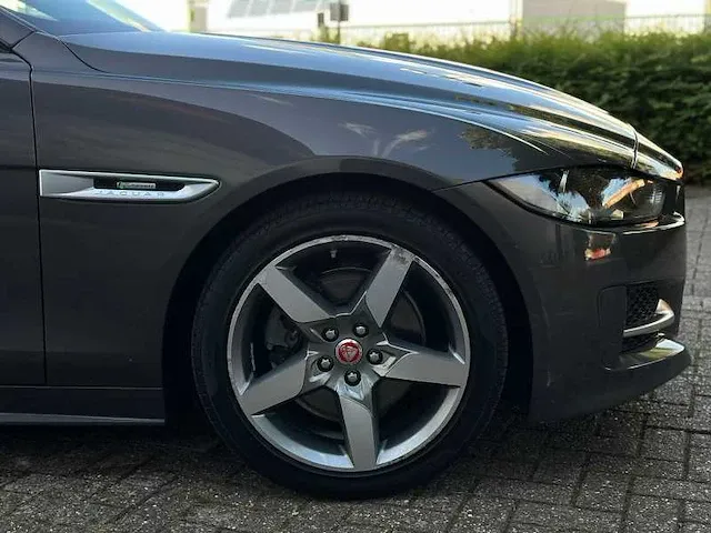 Jaguar xe, 2017 - afbeelding 21 van  23