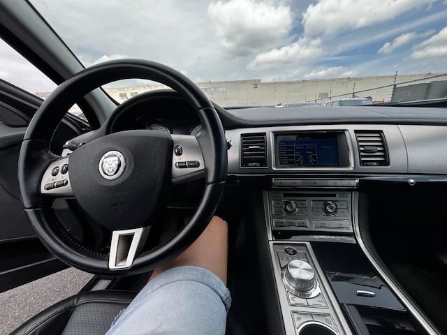 Jaguar xf 3.0 turbo v6 business edition dpf 211 at,2011 - afbeelding 22 van  23